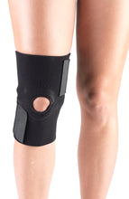 0212 / KNEE WRAP WITH PATELLAR STABILIZING PAD